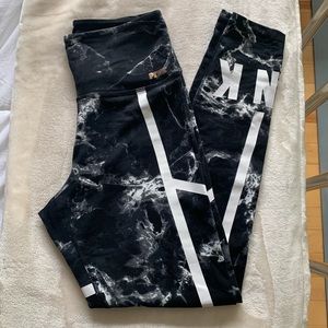 Victoria’s Secret PINK Leggings (high waisted!)